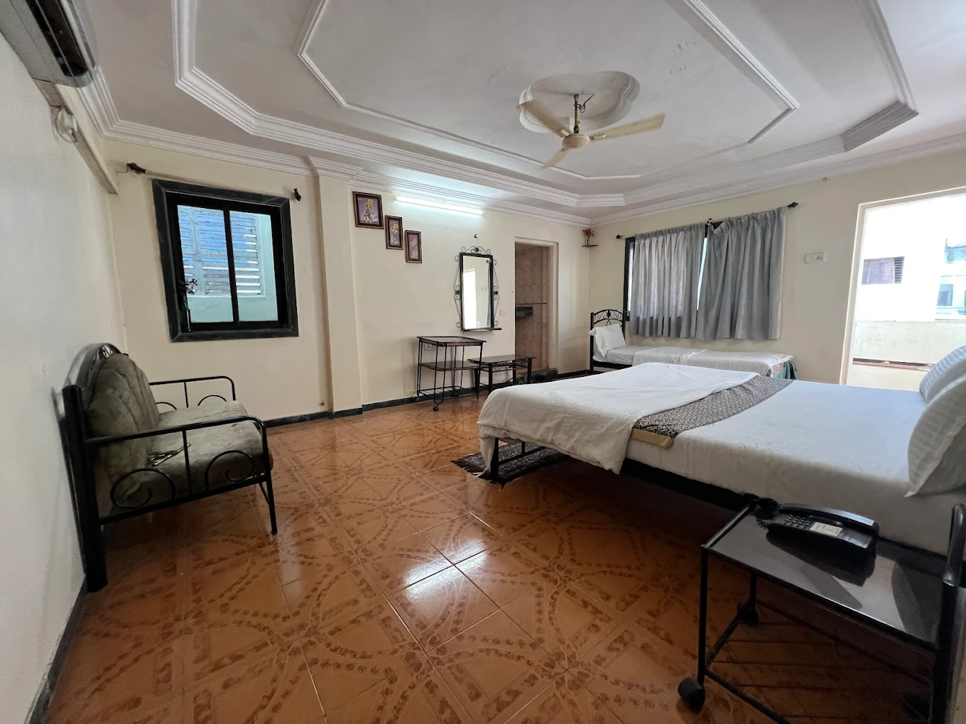 Hotel Sai Village 17